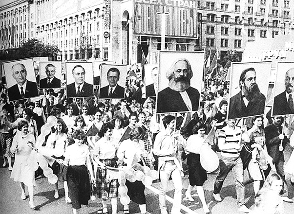 Приховування правди